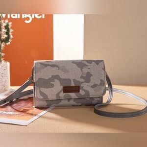 Wrangler Camo Print Canvas Clutch/Crossbody - Grey